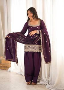 Conjunto de Vestido de Tres Piezas para Mujer, Kurta de Seda Romana, Farshi Salwar, Velo con Lentejuelas y Adorno Brillante, Bordado, Estilo Cultural - Product Image 3