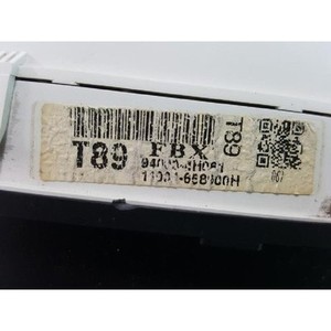 ชุดหน้าปัดเรือนไมล์มือสอง H-1 รุ่น 940034H061 - Product Image 2