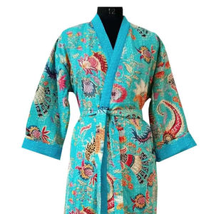 Bata Kimono de Algodón Suave y Transpirable con Estampado de Dibujos Animados Naaz Textile para Mujer, Camisón de Verano Hecho a Mano ODM con Cuello en V y Cintura Elástica - Product Image 1
