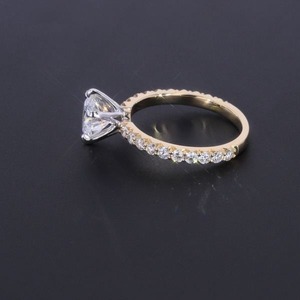 Unique Design Luxury Moissanite <b>Ring</b> Diamond Look Engagement <b>Ring</b> For Women Party Wear Jewelry Available For Sale - Product Image 3