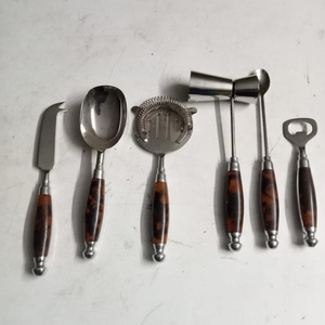 Juego de Cubiertos de Acero Inoxidable de Lujo de 4 Piezas, Cubertería Elegante Plateada, Cuchillo, Tenedor, Cuchara, Cubiertos Clásicos con Acabado de Espejo para Fiestas - Product Image 6