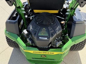 เครื่องตัดหญ้าแบบ Zero Turn รุ่น Z545R ปี 2026 หมายเลข Z263368 อุปกรณ์สำหรับงานหนักจากโรงงาน - Product Image 5