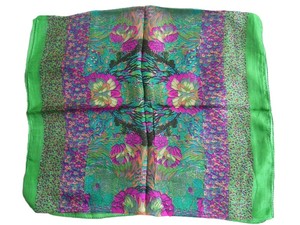 Élégant foulard long 100% soie imprimé floral avec bordure verte, accessoire de mode féminin toutes saisons multifonctionnel - Product Image 2