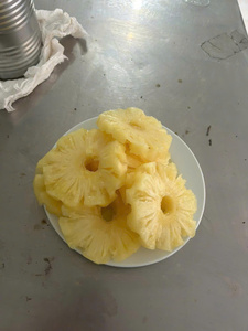 Tranches d'ananas en conserve dans le sirop, saveur sucrée, 30 oz (430 g), en provenance du Vietnam - Product Image 5