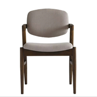 Chaise de salle à manger contemporaine en teck, écologique, durable, avec assise rembourrée imperméable, pour la maison, les bars, les restaurants et les projets hôteliers