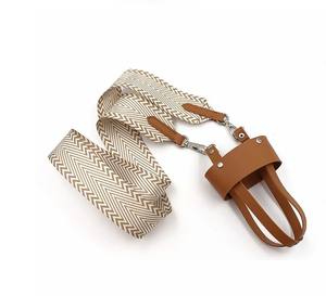 Nouvelle pochette isotherme inclinée 2026 en cuir PU, élégante et de grande valeur, pour bouteille d'eau portable d'extérieur - Product Image 1