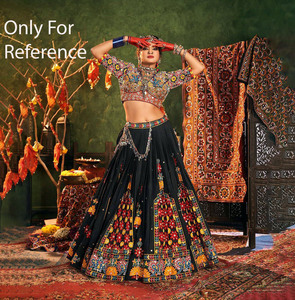 Magnifique tenue de Navratri, Lehenga Choli rouge traditionnel indien, directement de Chaniya Choli, Ghagra Choli, Garba Look, Dandiya Out - Product Image 1