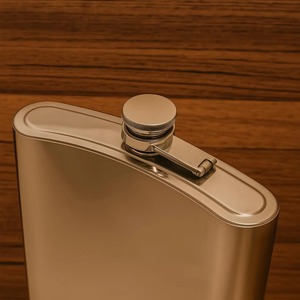 กระติกน้ำแบบพกพาขนาดเล็กสำหรับใส่ไวน์ เบียร์ และเครื่องดื่ม ใช้งานสะดวก พกพาได้ เหมาะสำหรับการเดินทาง ขายส่งจากอินเดีย - Product Image 6