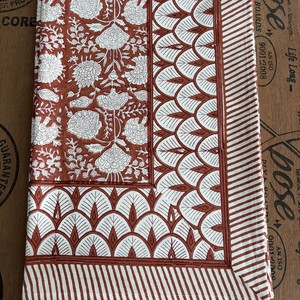 Nappe en coton imprimée sur mesure - Style tissé imprimé au bloc pour mariages, hôtels et commandes en gros - Product Image 3
