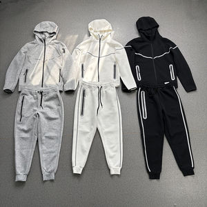 Survêtement Homme 2 Pièces en Polaire Technique Réfléchissante Tendance 2026 – Hoodie et Pantalon Lourds pour la Course à Pied - Product Image 4