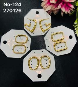 Pendientes Huggie de Acero Inoxidable Chapados en Oro Personalizados, Geométricos, Modernos, Antideslustre, Hipoalergénicos para Mujer, Joyería de Moda para Fiestas - Product Image 1