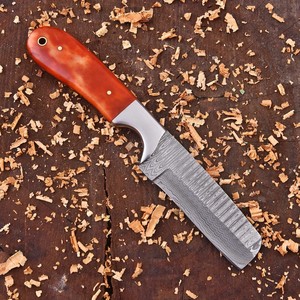 Couteau de boucher de cowboy en acier Damas forgé à la main, personnalisé OEM, lame pleine longueur EDC, manche en résine avec étui en cuir - Product Image 1