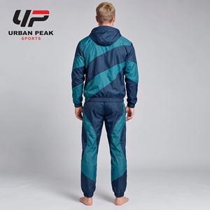 Ensemble de jogging pour homme, coupe sportive légère en polyester, avec blocs de couleur, capuche, manches longues, fermeture éclair et poches latérales - Product Image 3