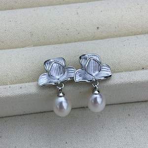 Pendientes Elegantes Franceses con Perlas de Agua Dulce y Flores, 6-7mm, Aurora, Impecables, Dulces, Modernos, Estilo Occidental, Joyería Fina de Nicho - Product Image 4