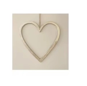 ของตกแต่งรูปหัวใจโลหะทันสมัยสำหรับต้นคริสต์มาสและตกแต่งภายใน - Product Image 1