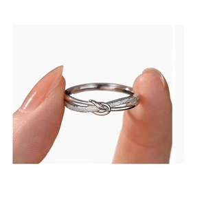 Bague en Moissanite de Qualité Supérieure, Bijou Tendance Haut de Gamme pour Femme et Homme, Idéale pour le Quotidien, Fournisseur en Gros - Product Image 5