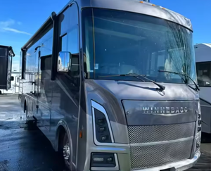 Autocaravana Usada Super 2020 2021 2022 2023 2024 Winnebago Clase A Sunstar 33K para Acampar - Product Image 4
