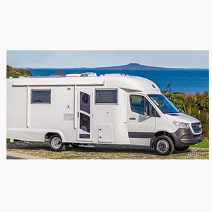 Autocaravana de Lujo con Dormitorio, Cocina, Baño y Sala de Estar - Product Image 3