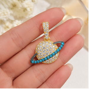 Collier Pendentif Personnalisé en Or Massif 10K Hip Hop avec Diamant Naturel, Bijou Tendance pour Soirée, Bling Saturne Pluton, Idéal Cadeau - Product Image 2