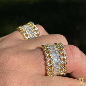 Bague de luxe en argent sterling 925 avec chaîne cubaine, diamant de laboratoire taille émeraude central et bordure à maillons sertis de diamants, bijoux pour homme - Product Image 2