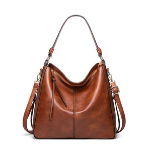 Sac en cuir de qualité supérieure au design élégant et durable, idéal pour un usage quotidien et un look raffiné. - Product Image 1