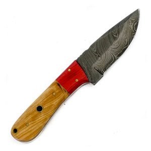 Couteau à Découper Professionnel en Acier Damas avec Finition Artisanale et Poignée Ergonomique pour la Chasse et le Camping en Plein Air - Product Image 4
