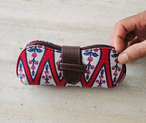 Estuche para gafas de sol de algodón estampado, funda protectora ligera de tela suave para mujeres y hombres, para viajes y uso diario - Product Image 1