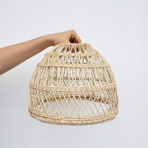 โคมไฟหวายสานทำด้วยมือปรับแต่งได้ผลิตจากไม้ไผ่ธรรมชาติทนทานยั่งยืนจากเวียดนาม - Product Image 1