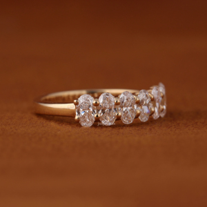 Anillo de Media Eternidad Ovalado de Oro Sólido de 14K con Diamante Cultivado en Laboratorio VVS VS, Anillo de Aniversario de Bodas para Mujer - Product Image 2