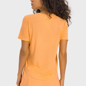 T-shirt Femme Haute Qualité Manches Courtes Équitation Respirant Séchage Rapide Logo Personnalisé Vente en Gros Streetwear Hauts d'Été OEM - Product Image 6