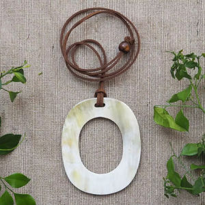 Collar con Colgante de Cuerno de Búfalo Natural, Joyería de Moda para Mujer, Estilo Bohemio, Collar de Cuerno de Búfalo con Cuero de Gamuza - Product Image 1