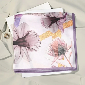 Foulard Hijab en Soie Imprimée 53cm pour Femme, Petit Foulard en Soie à Motifs Floraux, Foulard Tendance et Polyvalent, Protection du Cou, Hijab - Product Image 5
