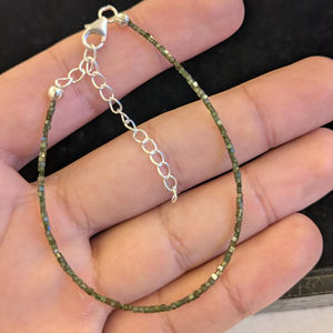 Cuentas de Diamante Verde Natural 100% en Forma de Cubo, Facetadas, Piedras Preciosas Sueltas de Alta Calidad para la Fabricación de Joyería de Lujo, Venta al Por Mayor - Product Image 1