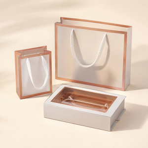 Bolsas de Compra y Cajas de Regalo de Papel Blanco de Lujo con Borde Dorado Rosa, Asas de Cuerda, Empaque con Logotipo Personalizado al por Mayor - Product Image 4