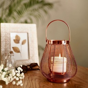 Paire de lanternes en fer assorties pour centres de table de mariage, décoration de cheminée, patios extérieurs et aménagement élégant de l'intérieur. - Product Image 5
