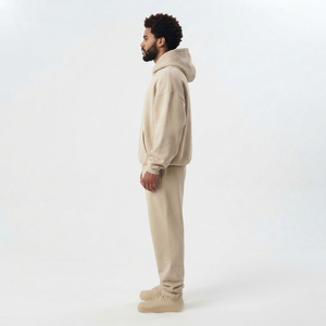Survêtement deux pièces ample pour homme avec broderie personnalisée effet vieilli, en molleton 100% polyester, coupe oversize, avec cordon de serrage à la taille - Product Image 3