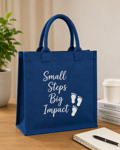 Bolsa de Yute Azul con Diseño de Huellas y Asas de Cuerda, Tamaño Mediano, para Uso Diario, Playa, Exposiciones y Compras, Pequeños Pasos, Gran Impacto - Product Image 1