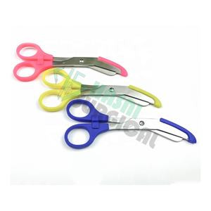 Ciseaux à pansement Lister infirmière de haute qualité Logo personnalisé chirurgical couleur personnalisée fabriquée au Pakistan - Product Image 4