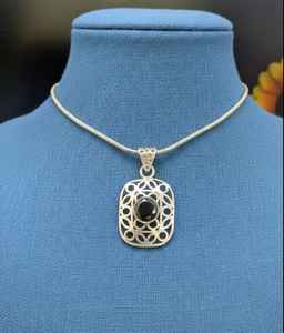 Collier en argent allemand fait main au design incroyable, pendentif pour femme, qualité supérieure, pierre onyx noir. - Product Image 1