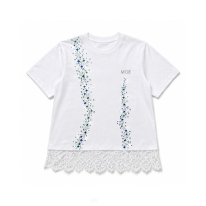 เสื้อยืดผู้หญิงประดับคริสตัลสุดฮิต แต่งขอบลูกไม้ คอกลม ผ้าฝ้ายเนื้อดี แขนสั้น รับผลิตตามแบบ ODM พร้อมบริการติดแบรนด์ - Product Image 3