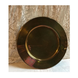 Assiettes de présentation rondes en laiton de qualité supérieure, élégantes pour mariages, banquets et événements, design métallique pour une présentation de table raffinée - Product Image 5