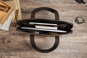 Bolsos de mensajero para portátil de cuero genuino, impermeables, resistentes, de diseño único y más vendidos, con MOQ bajo para uso diario. - Product Image 5
