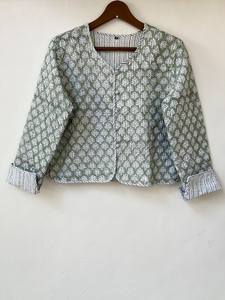 Chaqueta Acolchada de Algodón Kantha Sanganeri Jaipuri para Mujer, Ecológica, Transpirable, para Otoño e Invierno, Largo Regular, Estampado Floral, Blanca - Product Image 4