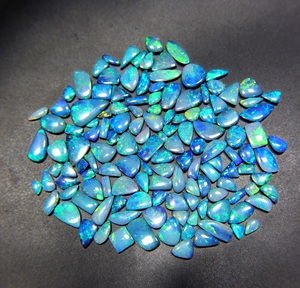 Ópalo de Fuego Azul Australiano Natural, Cabujón Doble, Forma Elegante, Gema Suelta para Joyería - Product Image 2