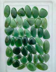 MAHNAJ GEMS Jade vert non traité, cabochons ovales en pierres précieuses brutes, vente en gros pour bagues et pendentifs - Product Image 5