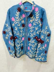 Chaqueta de Punto Azul con Bordado Floral a Mano, Manga Larga, Cuello Alto, Abrigo de Mujer, Material de Lana para Primavera - Product Image 1