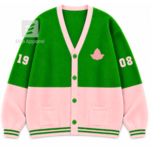 เสื้อสเวตเตอร์วาร์ซิตี้แบบมีรูระบายอากาศ ของชมรมอัลฟ่าคาปาอัลฟ่า พร้อมโลโก้ปักด้านหน้า สีเขียวชมพู แขนยาวเต็มตัว สำหรับผู้หญิง - Product Image 1