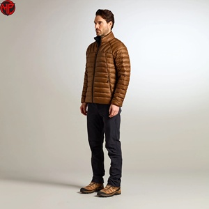 Doudoune marron matelassée pour homme, imperméable et coupe-vent, avec col montant et fermeture éclair, idéale pour les voyages en extérieur, style décontracté uni - Product Image 5