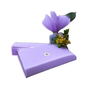 Papel de seda de color sólido reciclable de alta demanda, 18-80 g/m², para embalaje de regalos, con opción de logotipo personalizado y varios tamaños disponibles a precio de oferta. - Product Image 1
