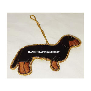 Adorno Navideño Colgante de Árbol de Navidad con Bordado Zari Dorado, Diseño Clásico Hecho a Mano, Forma Personalizable, para Decoración de Fiestas - Product Image 2